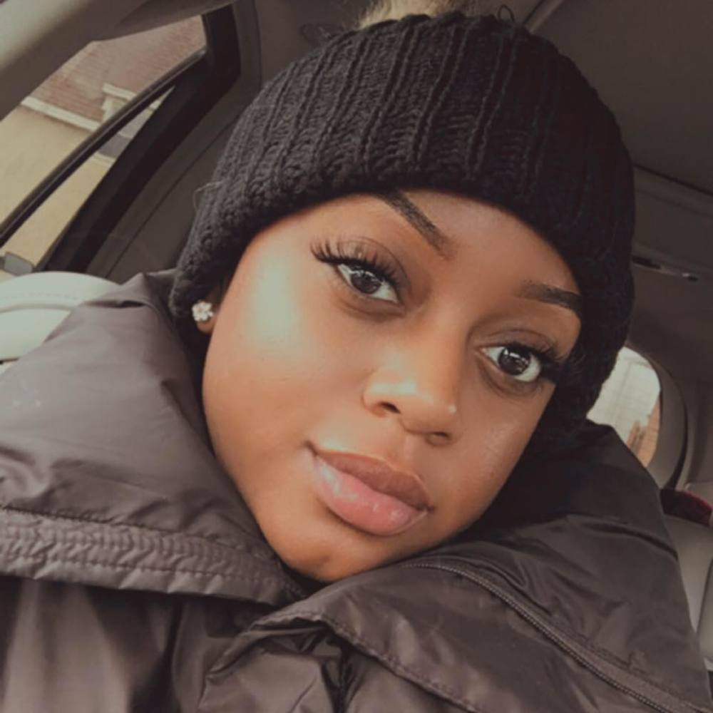 Meet your Posher, Aysia